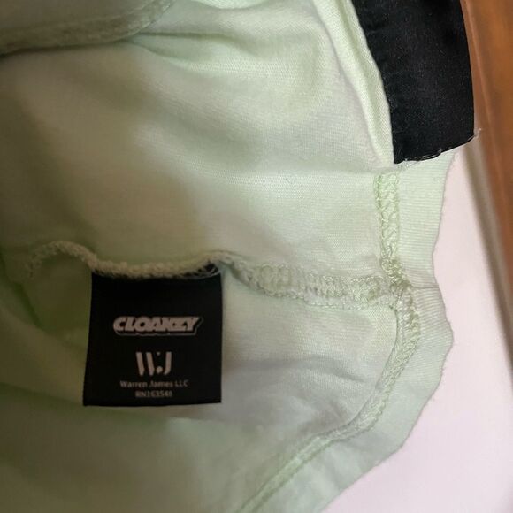 NEW CLOAKZY Shirt Women’s SZ‎ Small Bomb Design Punk Skater - Picture 6 of 13